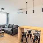 Vogue Apartment *