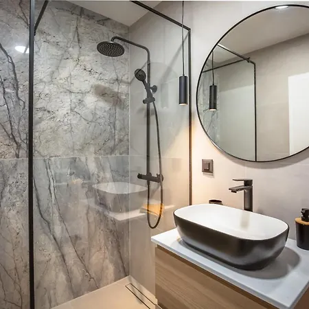 Apartment Vogue Omis